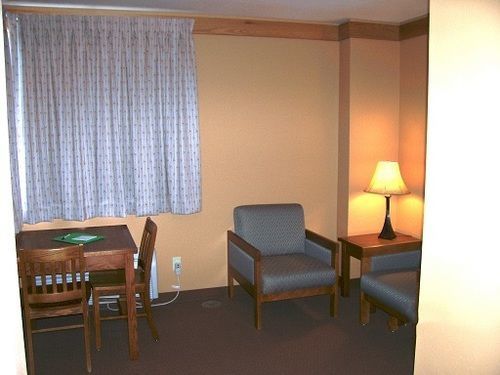 Prairie Inn & Suites Голмен Екстер'єр фото